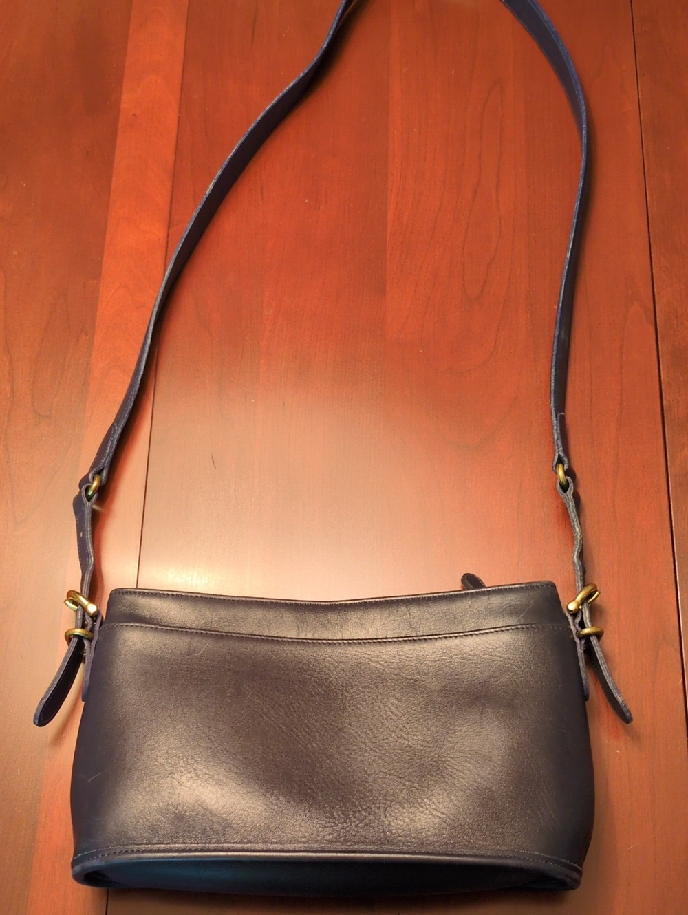 Coach Vintage Slim Equestrian Dark Navy Bag in excellent condition